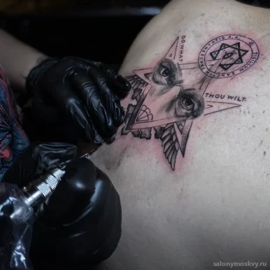 Студия пирсинга и татуировки Выпусти своего демона на Курортном проспекте фото 9
